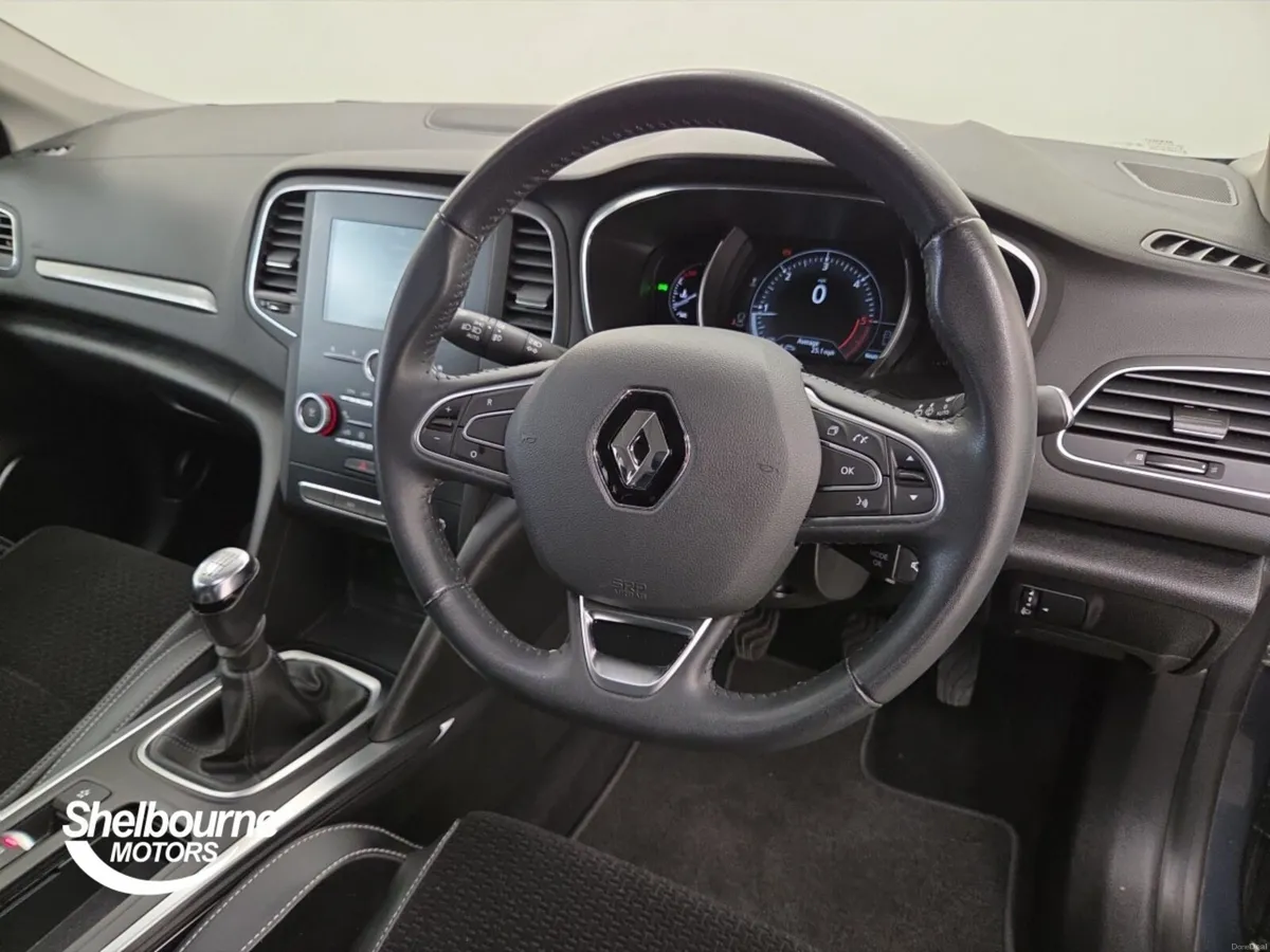 Renault Megane Diesel Sport Tourer Dynamique Nav - Image 4