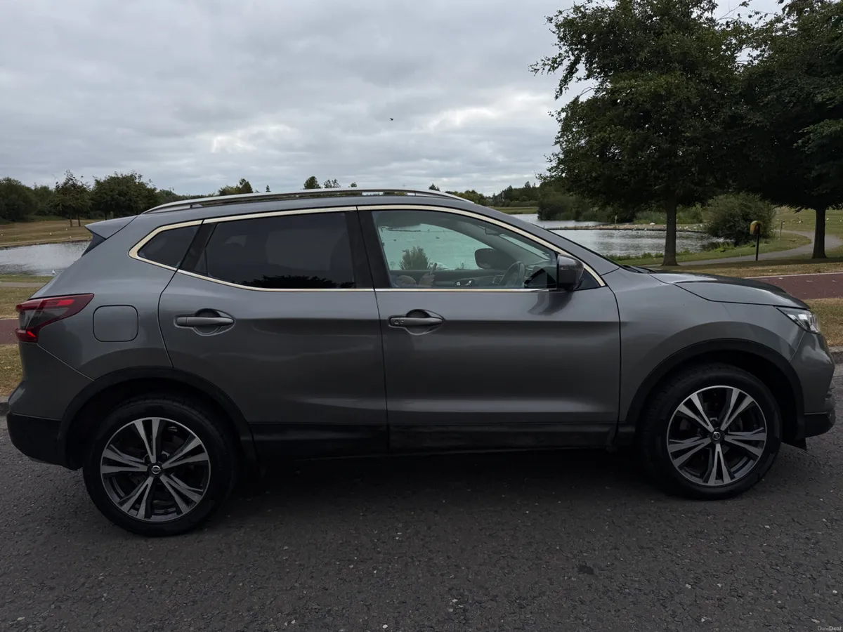 1.5 DCI HIGH SPEC PAN ROOF MODEL - Image 6