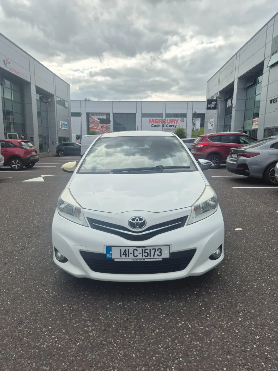 Toyota Yaris 2014 - Image 2
