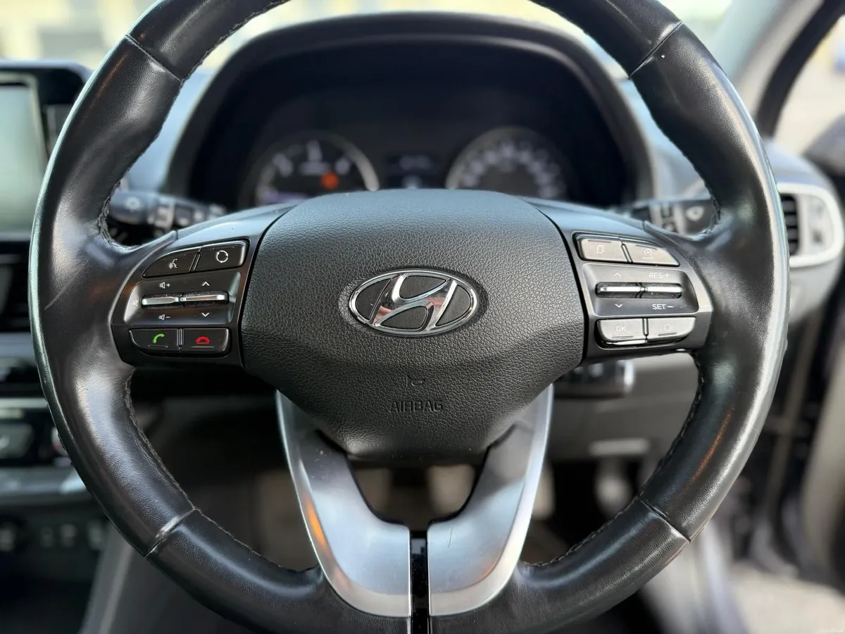 Hyundai i30 2019 - Image 6
