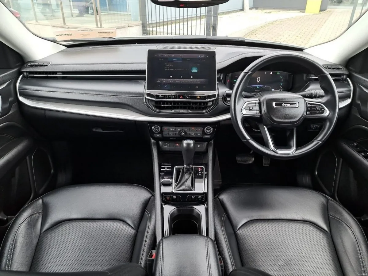 Jeep Compass S Phev Auto 240 4xe T4 Gse 180 4WD DD - Image 3