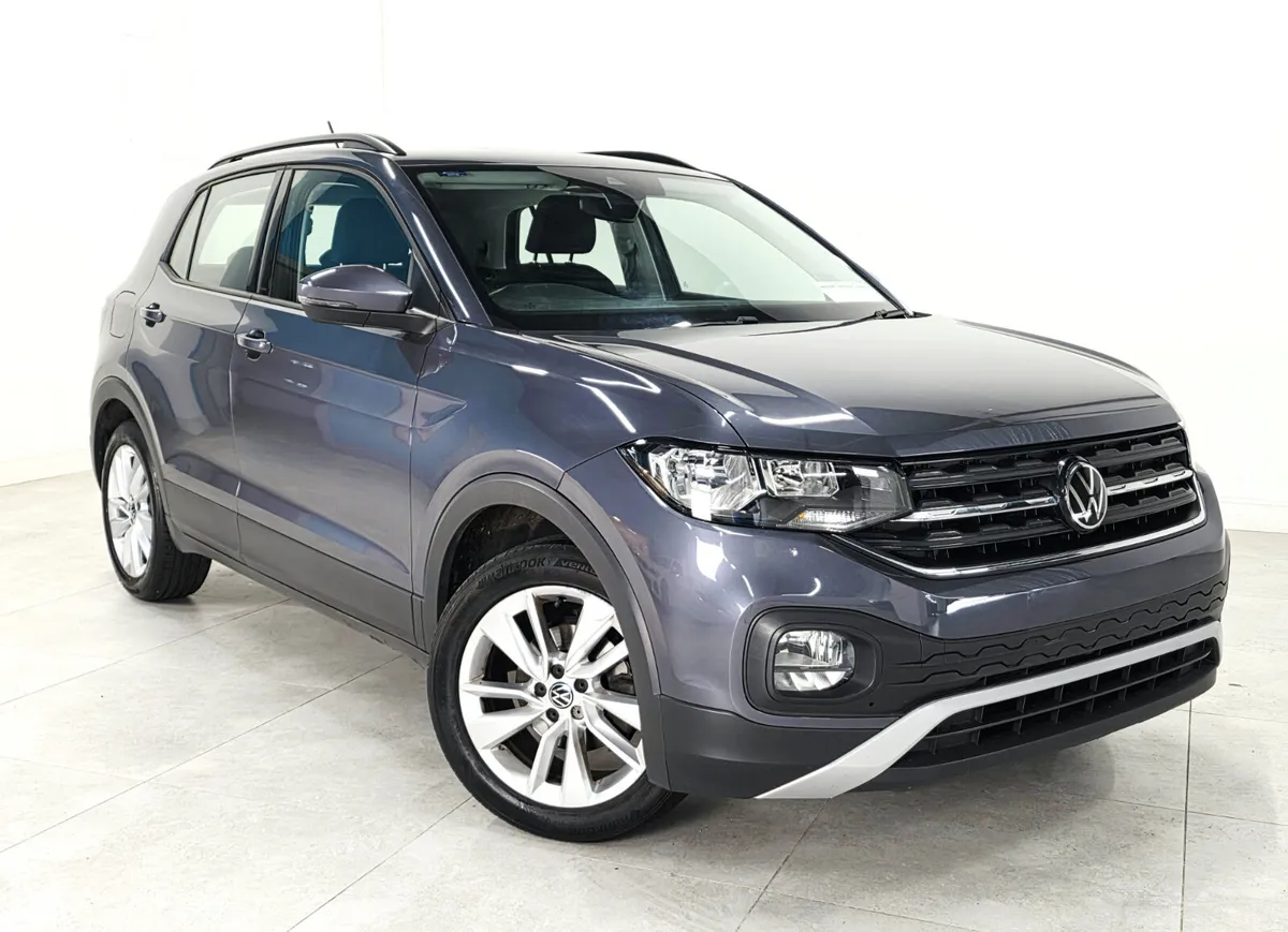 1.0 TSi SE - 1 Owner, Full VW Service History - Image 1
