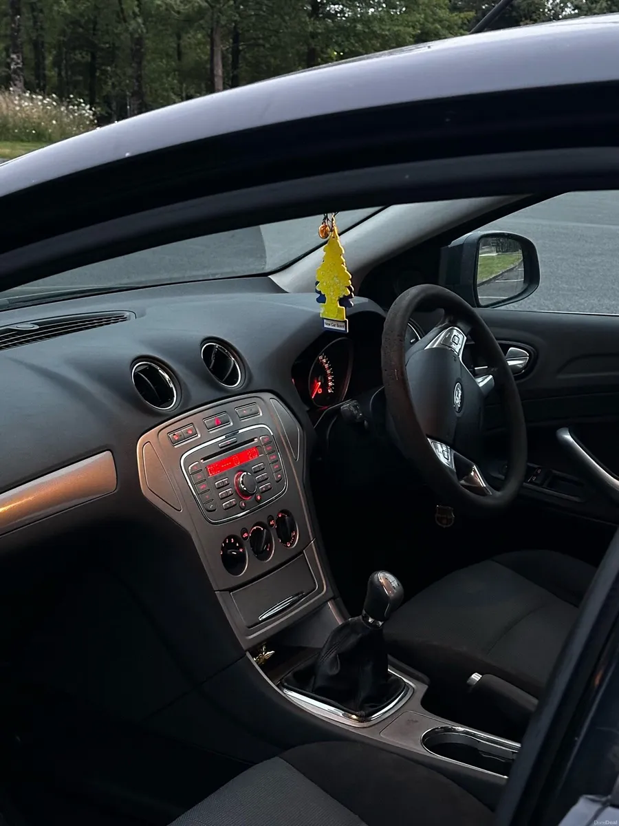 Ford Mondeo - Image 6