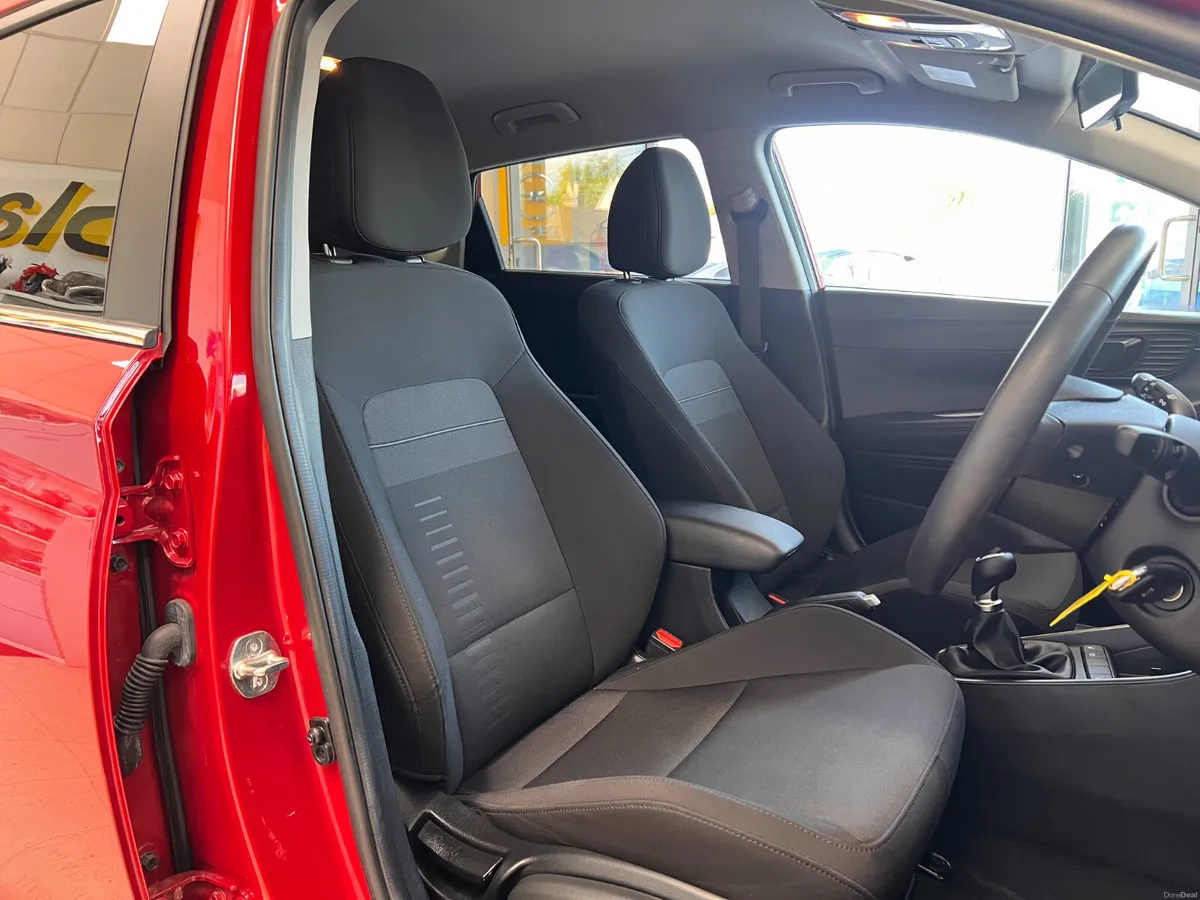 Best Value As New High Spec EXECUTIVE Only 9,000ms - Image 6