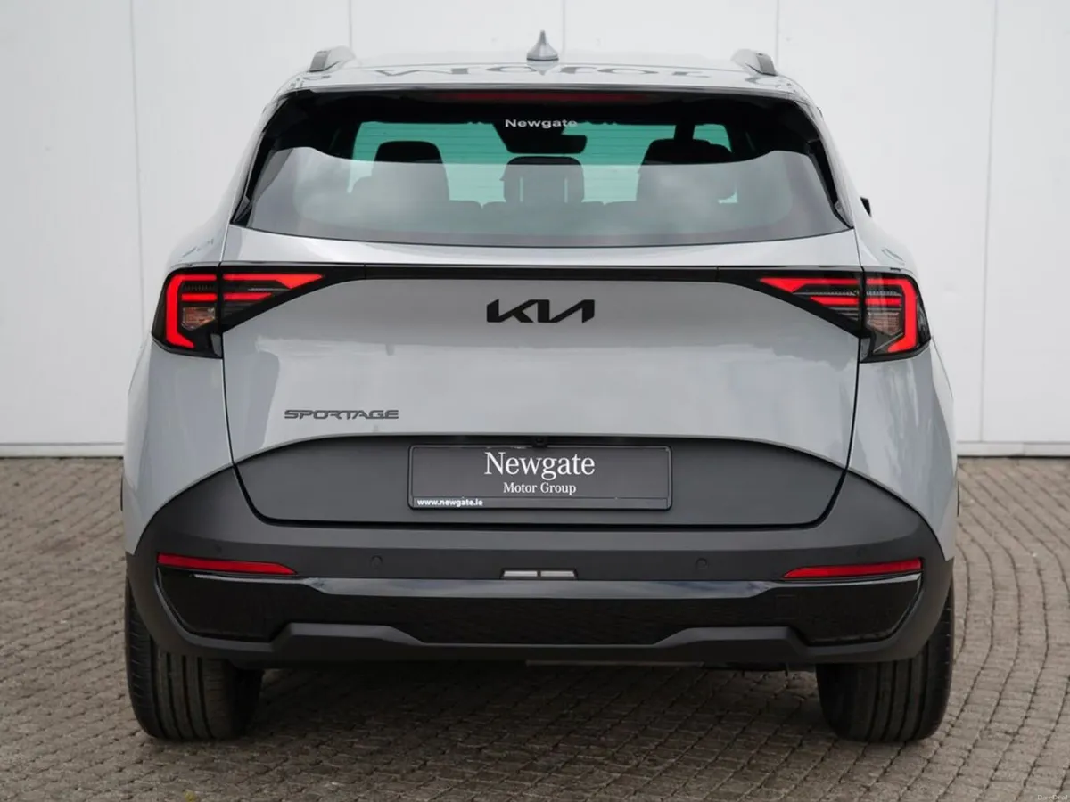 Kia Sportage BLACK EDITION HYBRID - Image 6