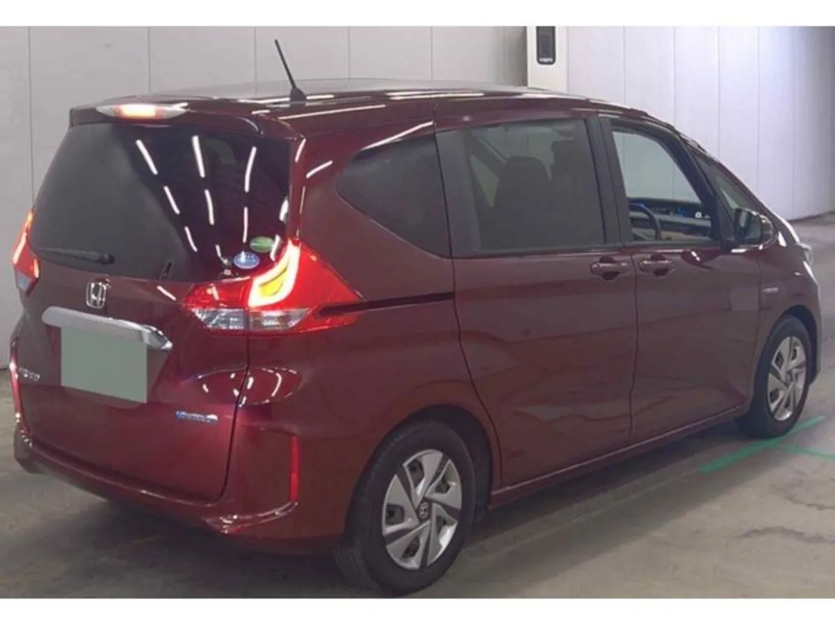 Honda Freed 1.5 Petrol Hybrid Auto - Image 4