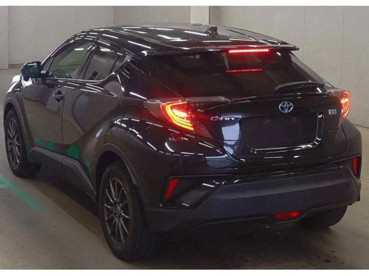 Toyota C-HR 1.8 Petrol Hybrid Auto - Image 3