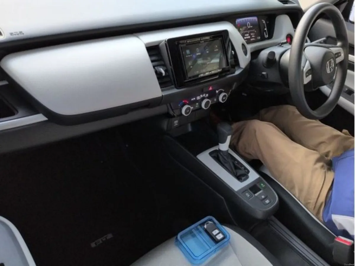 Honda Fit 1.3 Petrol Auto - Image 5