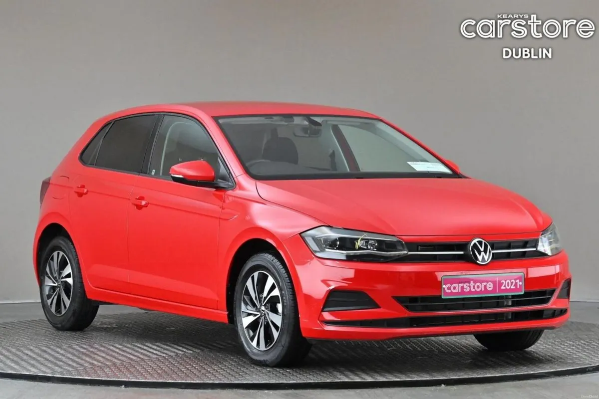 Volkswagen Polo 1.0 TSI DSG COMFORTLINE **CARPLAY* - Image 1