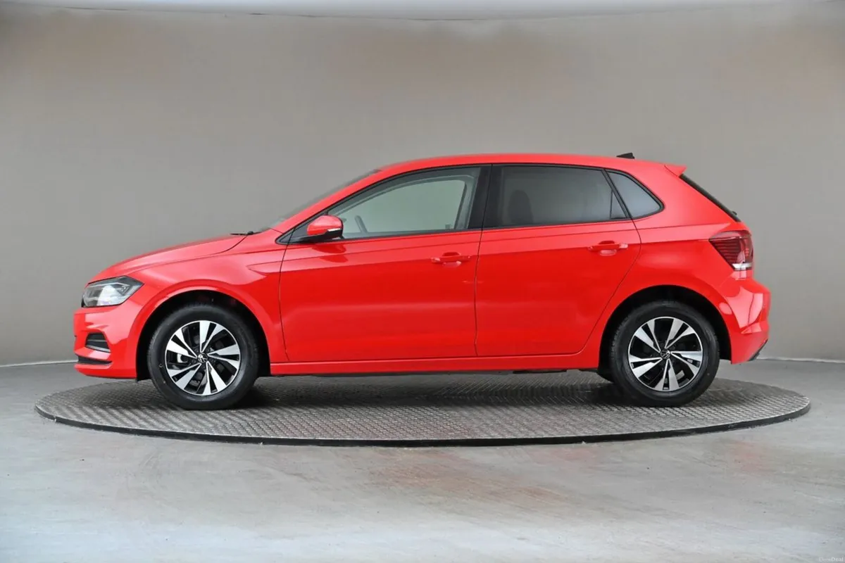 Volkswagen Polo 1.0 TSI DSG COMFORTLINE **CARPLAY* - Image 5