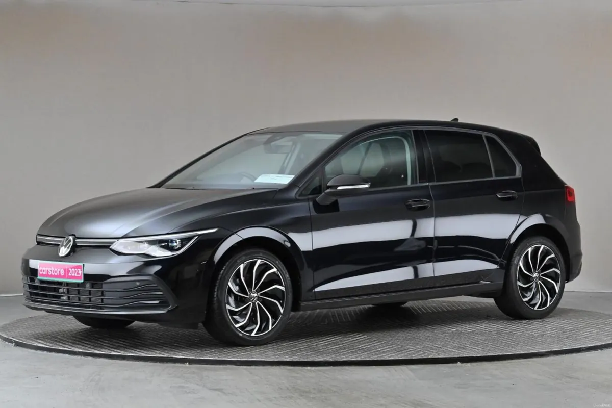 Volkswagen Golf 1.0 eTSI DSG MK8 48V **HUP**REVERS - Image 4