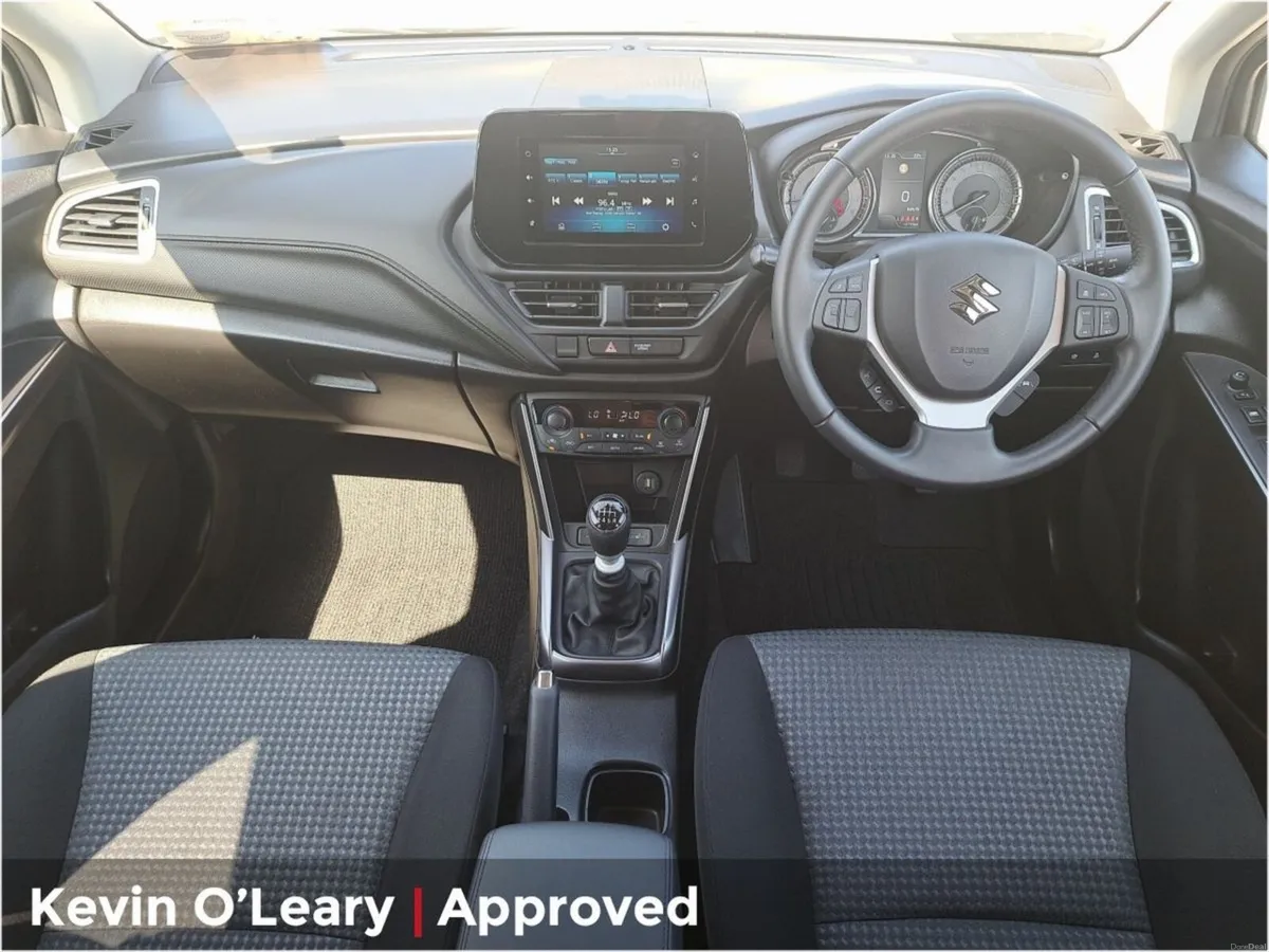 Suzuki S-CROSS 1.4 Hybrid Motion - Image 2