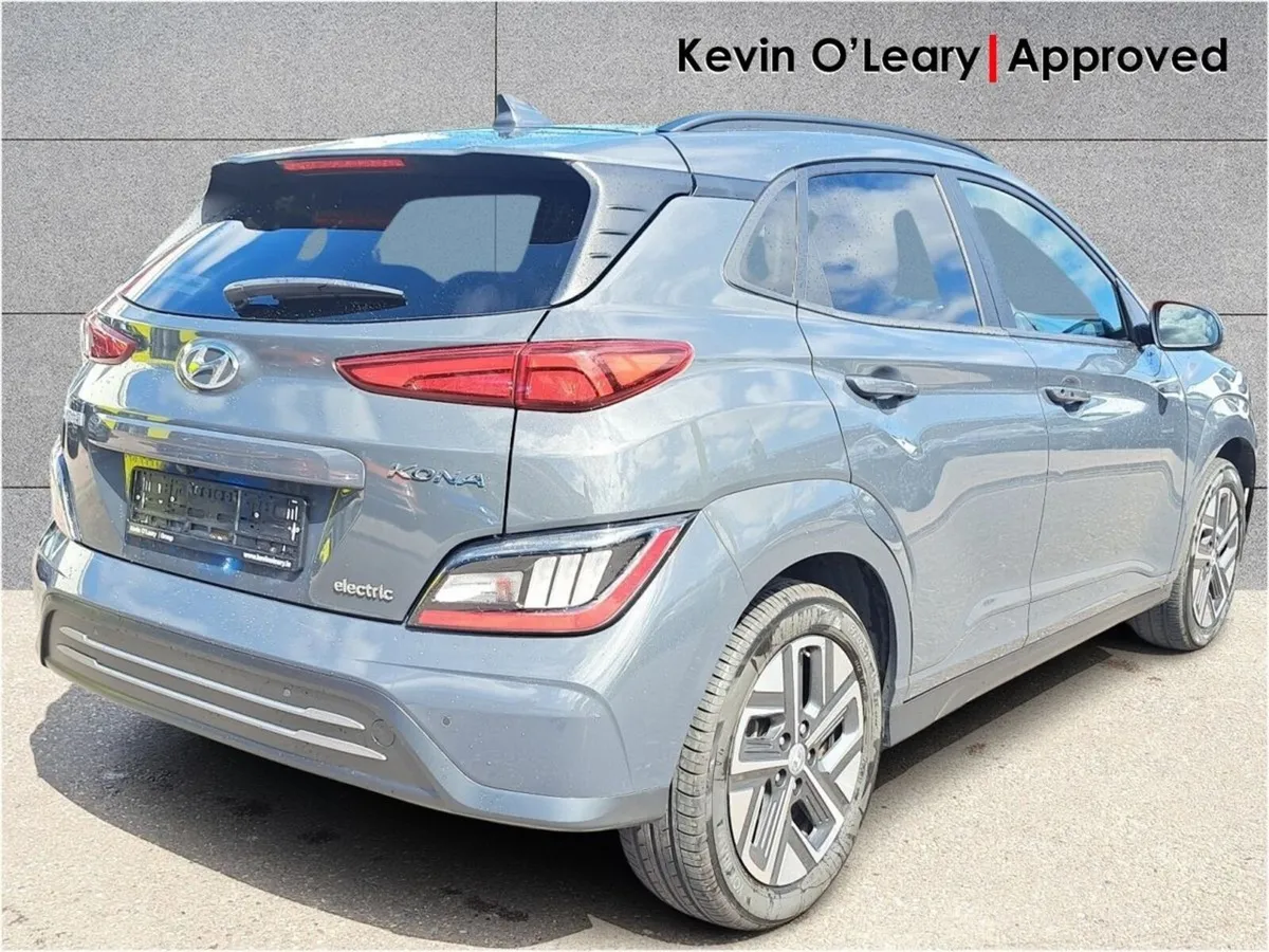 Hyundai KONA EV  Premium  136 PMSM 39KWH - Image 3