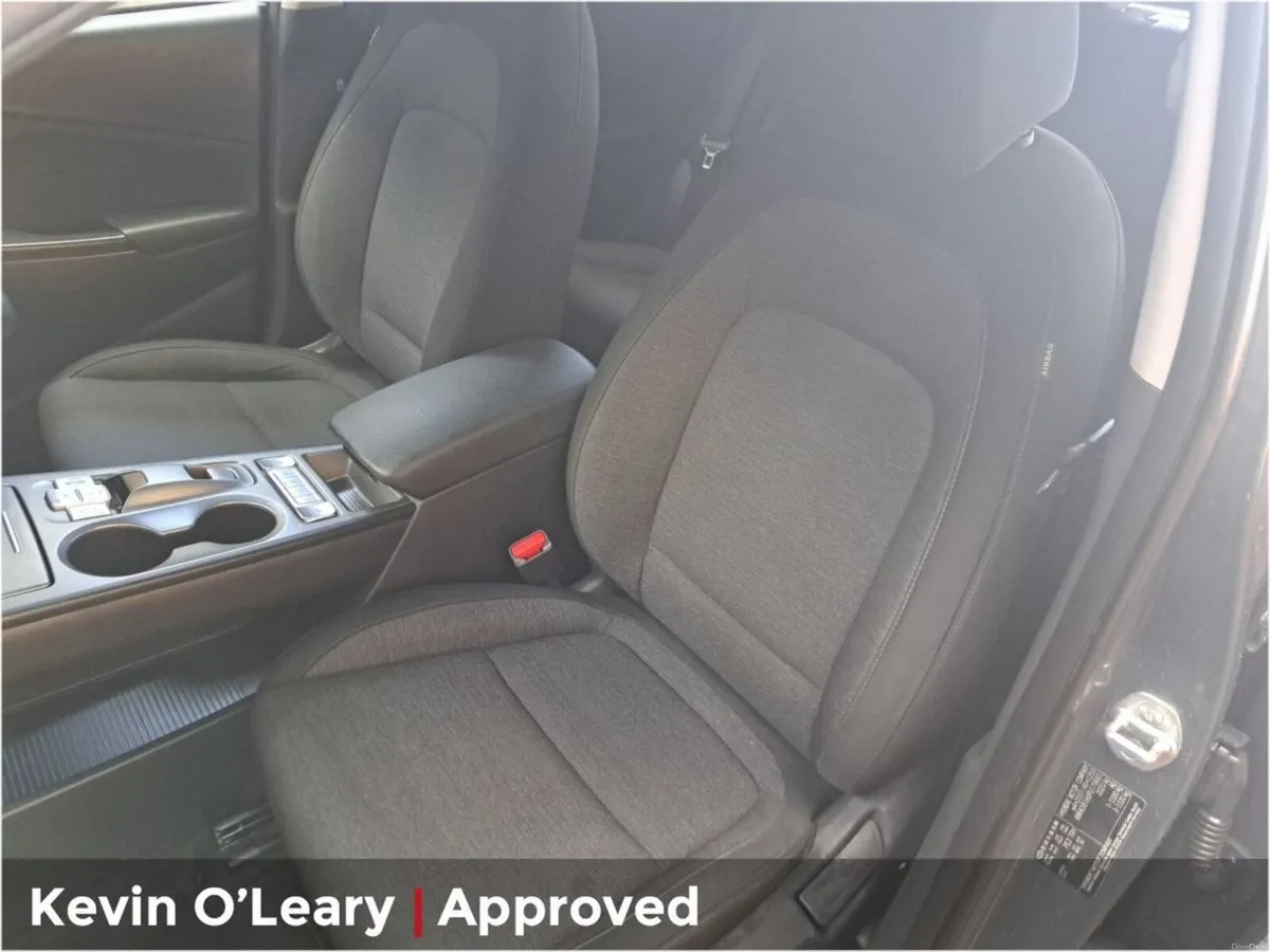 Hyundai KONA EV  Premium  136 PMSM 39KWH - Image 4