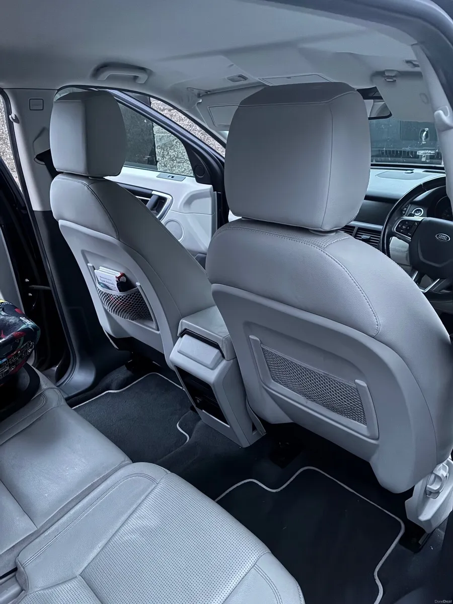 Land Rover Discovery Sport 2016 - Image 3