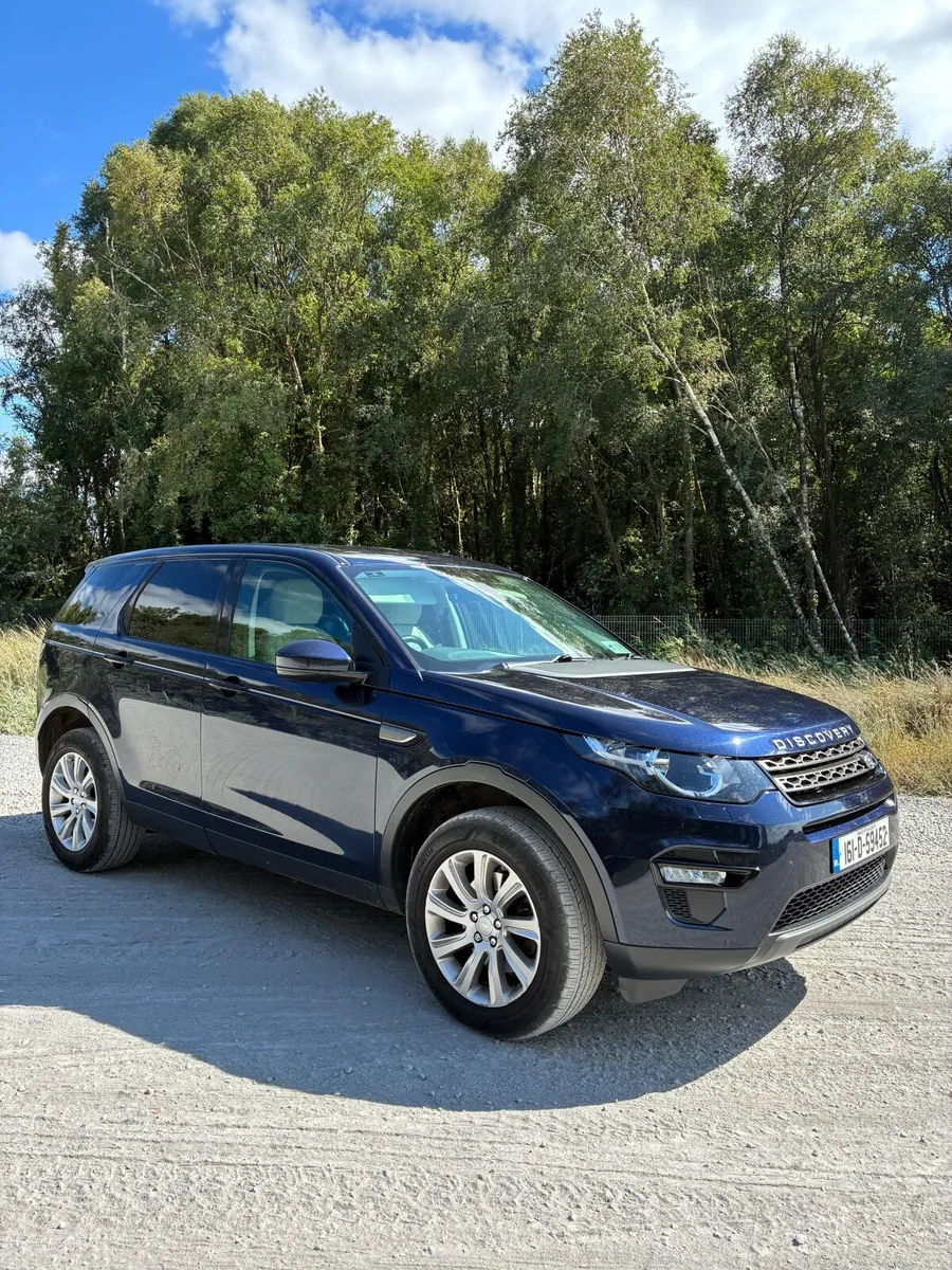 Land Rover Discovery Sport 2016 - Image 1