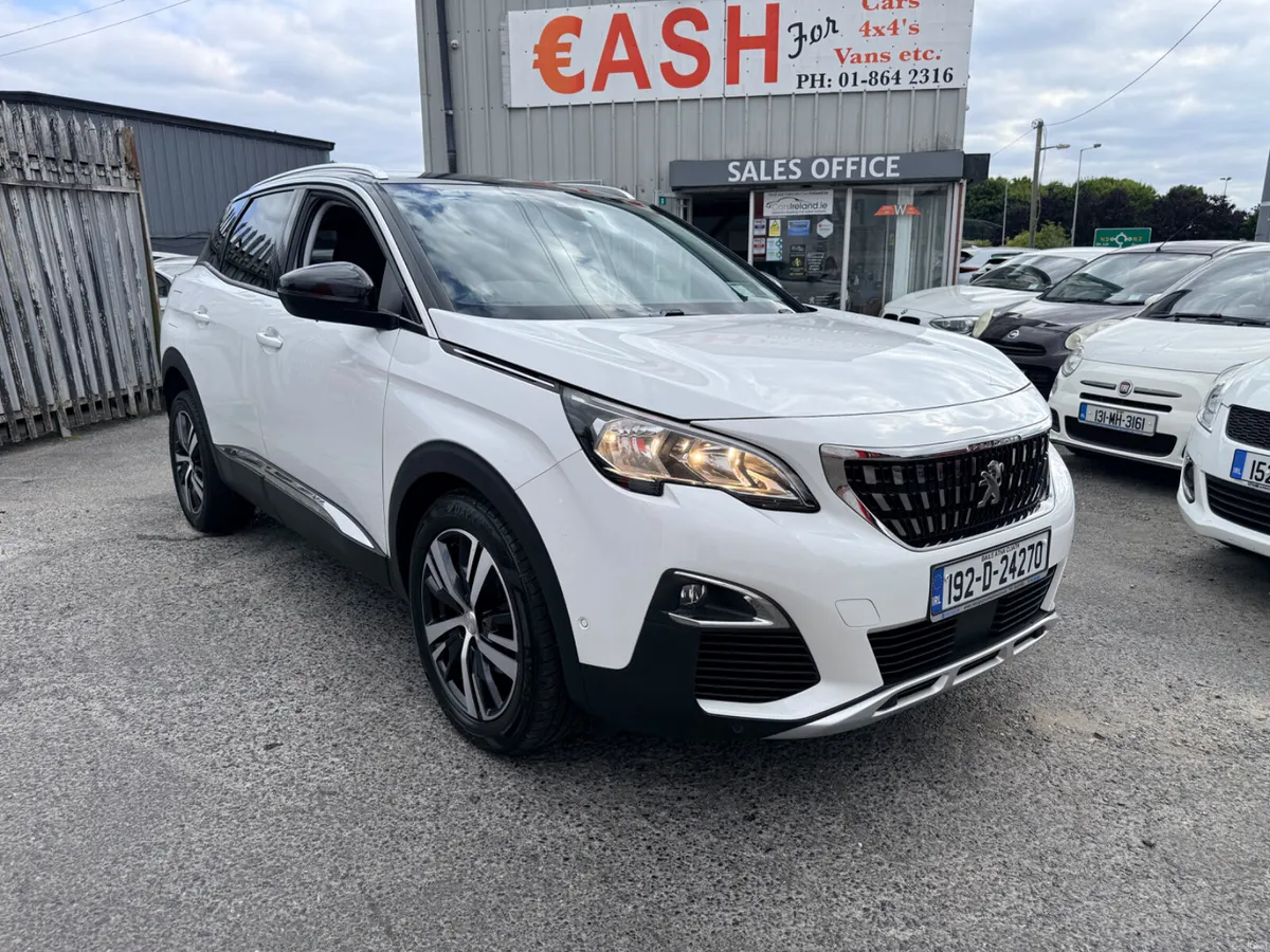 Peugeot 3008 1.2 Petrol AUTO LOW KMS - Image 2