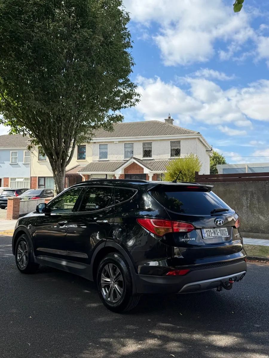 Hyundai Santa Fe Automatic 4WD New Nct 7/27 & Tax - Image 2