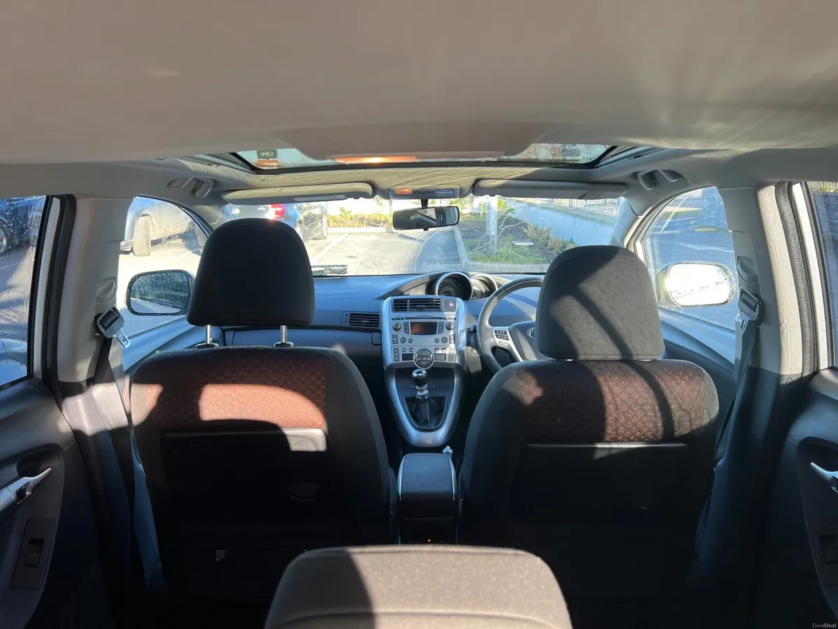 Toyota Verso 2011 - Image 5