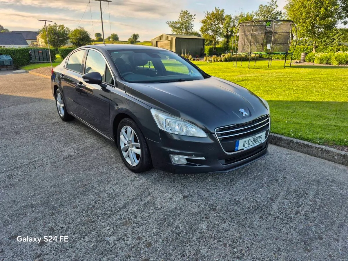 Car - Image 2