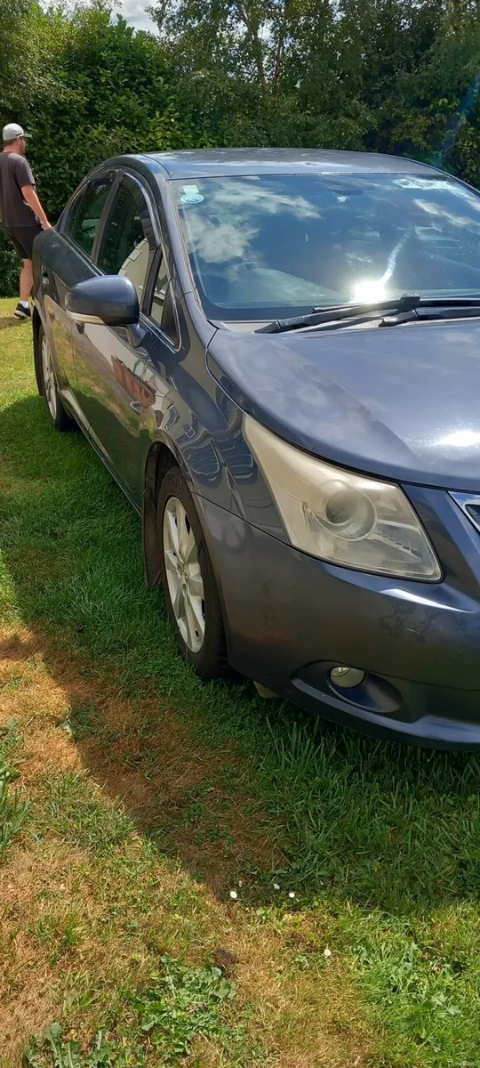 Toyota Avensis 2011 - Image 4