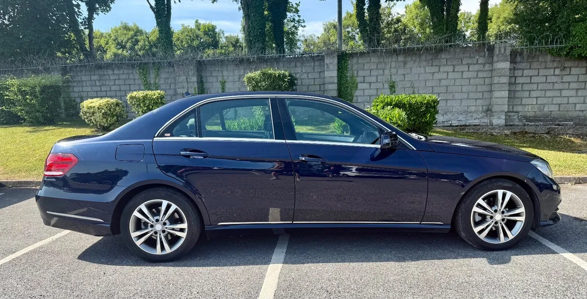 Mercedes-Benz E-Class 2014 - Image 3