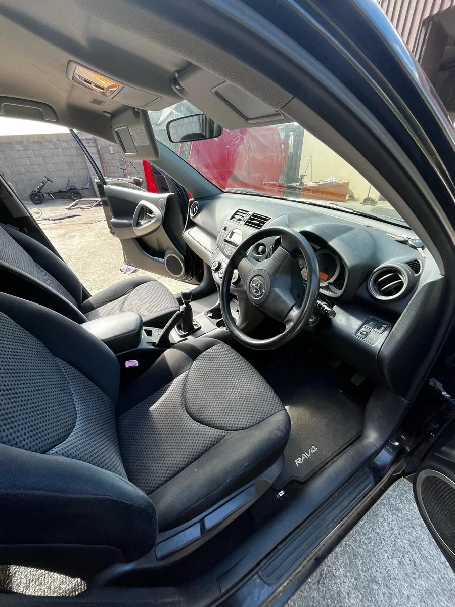 2008 Toyota rav4 - Image 4