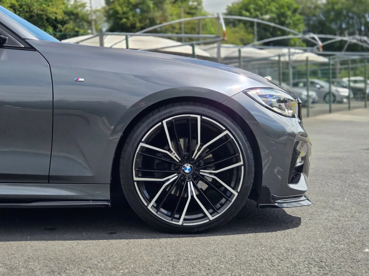 ***Only 50KMS!!*** BMW 320d M-Sport xDrive - Image 4