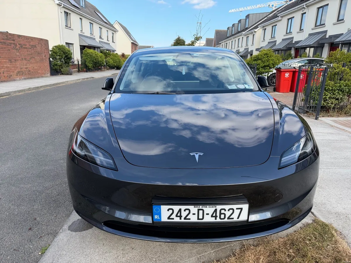 Tesla - Image 2