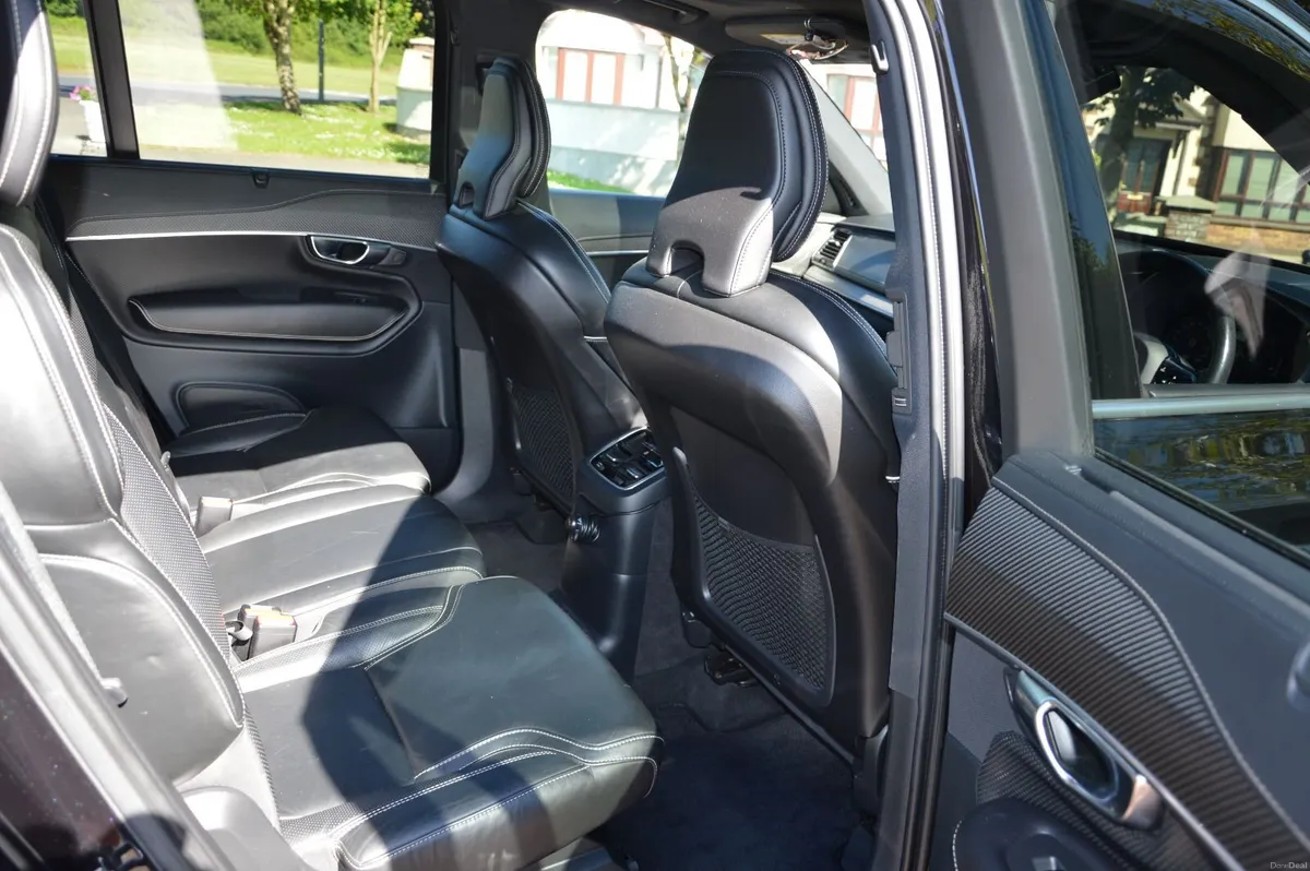 Volvo XC90 T8 TWIN EN PHEV R-DESIGN GT AUTO - Image 5