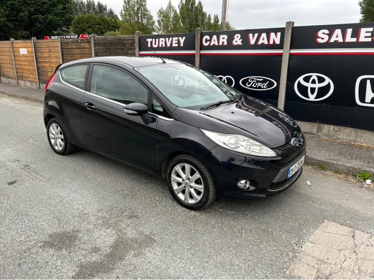 Ford Fiesta 1.25 ZETEC 82PS 3DR ARGENTO - Image 2