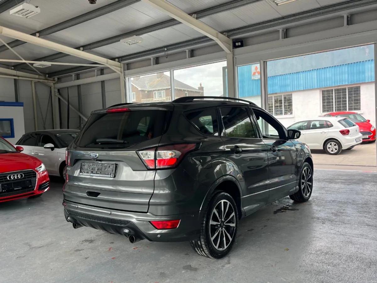 Ford Kuga ST-LINE 1.5 TDCI 120PS 4DR - Image 5