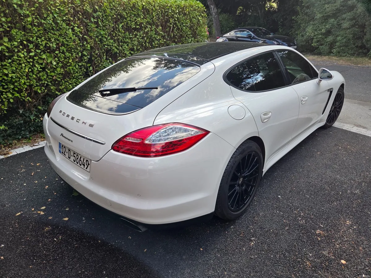 Porsche Panamera 2012 - Image 2