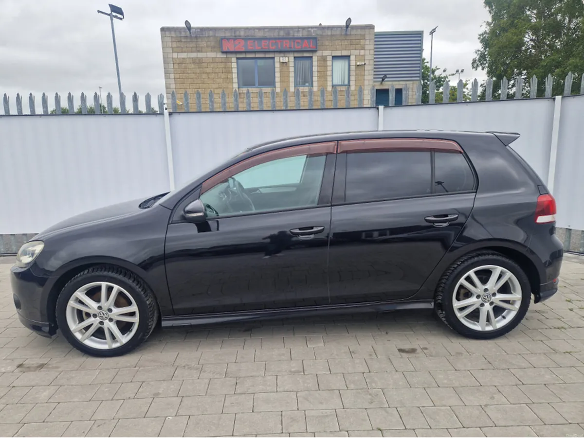 Volkswagen Golf 1.2 PETROL AUTO - Image 6