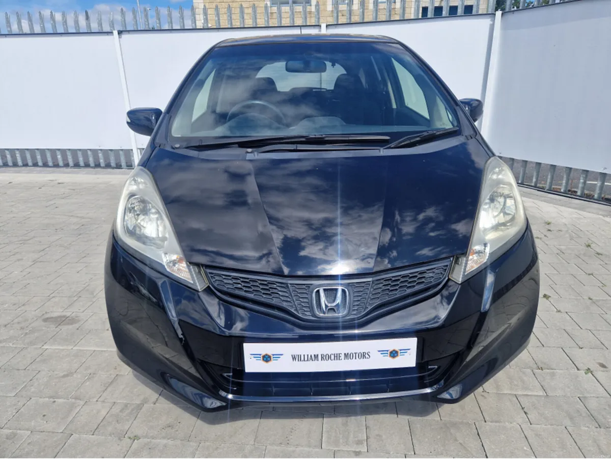 Honda Fit 1.3PETROL AUTO - Image 3