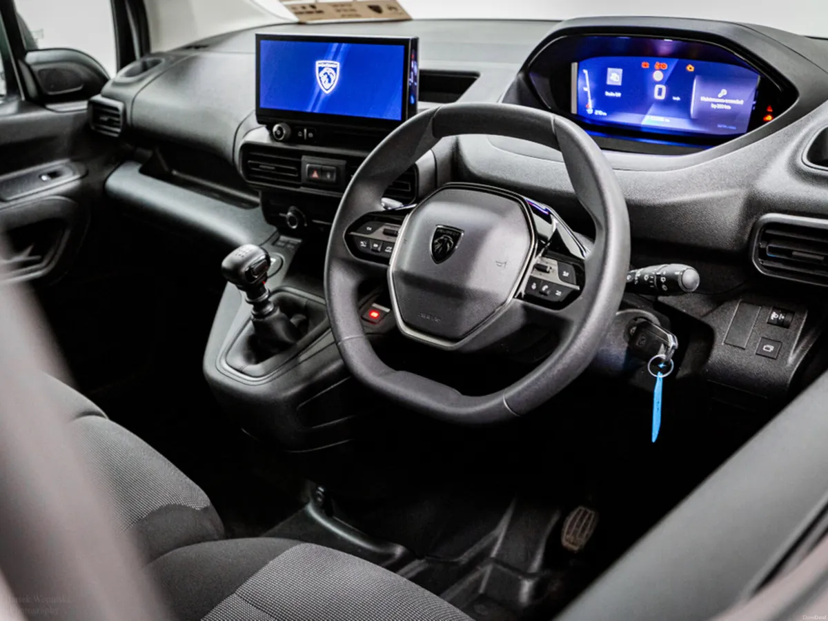 Peugeot Partner Pro Plus 1.5 Diesel 100HP 650kg - Image 2