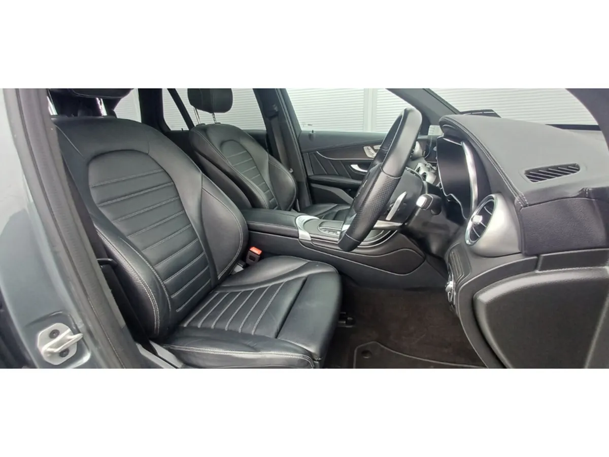 Mercedes-Benz GLC 300 AMG LINE PREM+ E 4MATIC PREM - Image 6