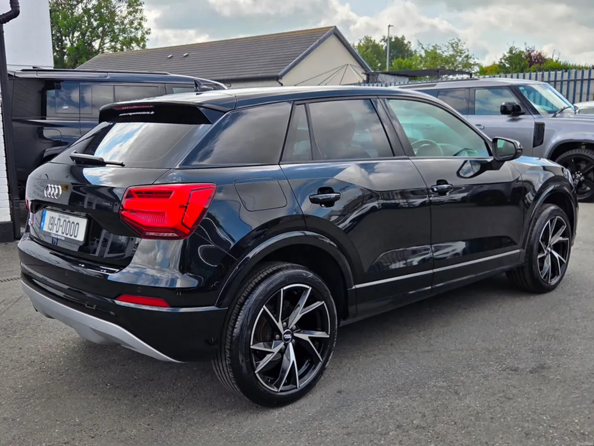 Audi Q2 1.0 TFSI SPORT S-TRONIC - Image 3