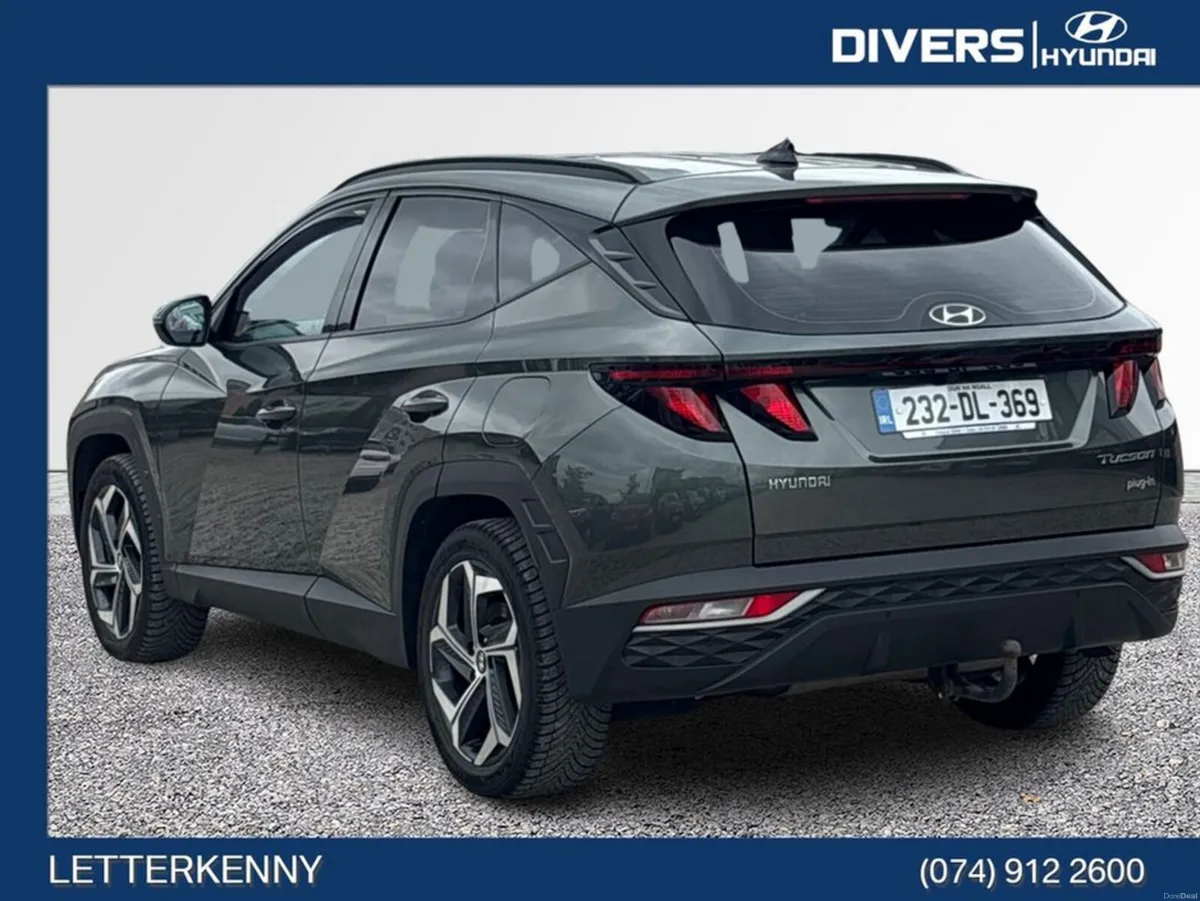 Hyundai Tucson Executive Plug-in Hybrid Automatic - Image 2