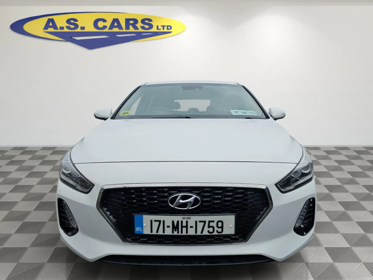 Hyundai i30 I 30 DELUXE 5DR ** 1 OWNER IRISH CAR * - Image 2