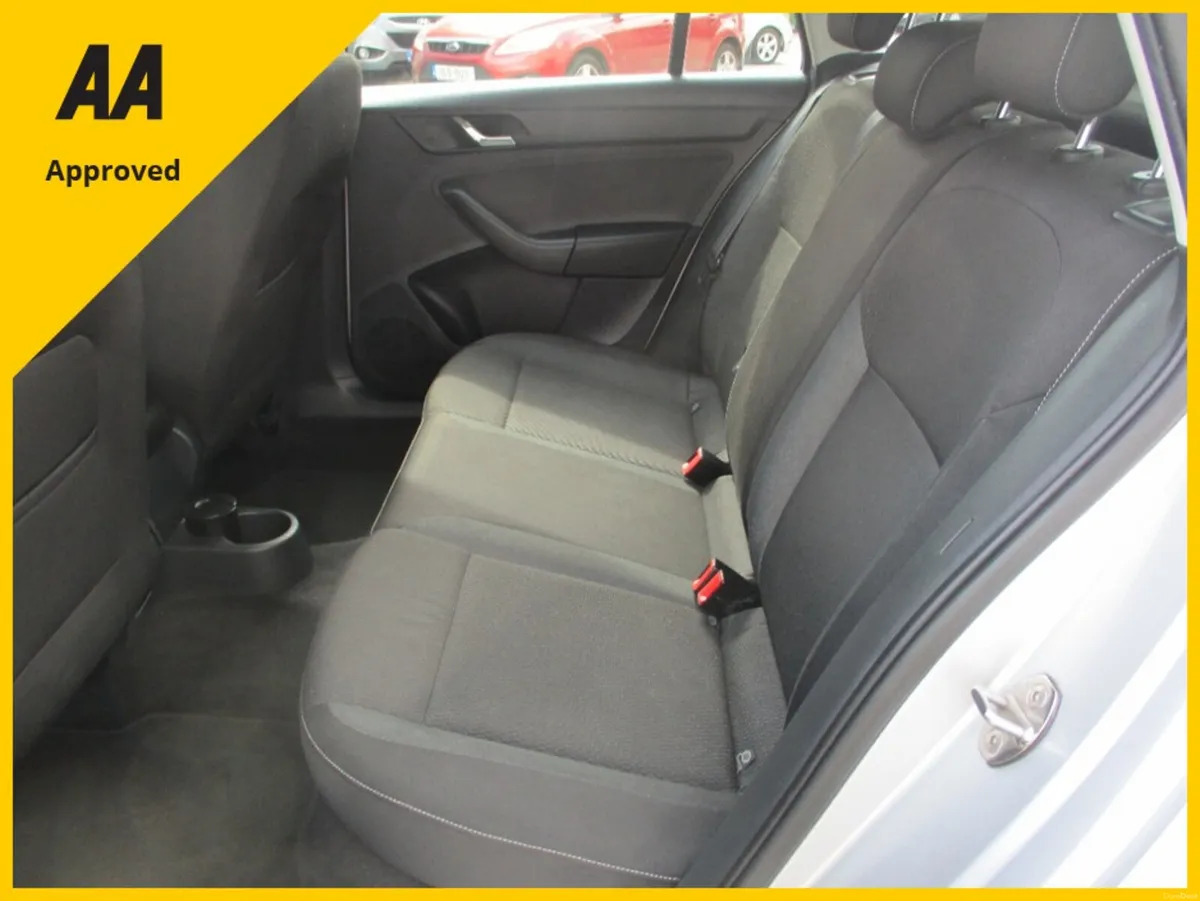Skoda Rapid SPORTBACK AMBITION 1.6 TDI 90HP 4DR - Image 6