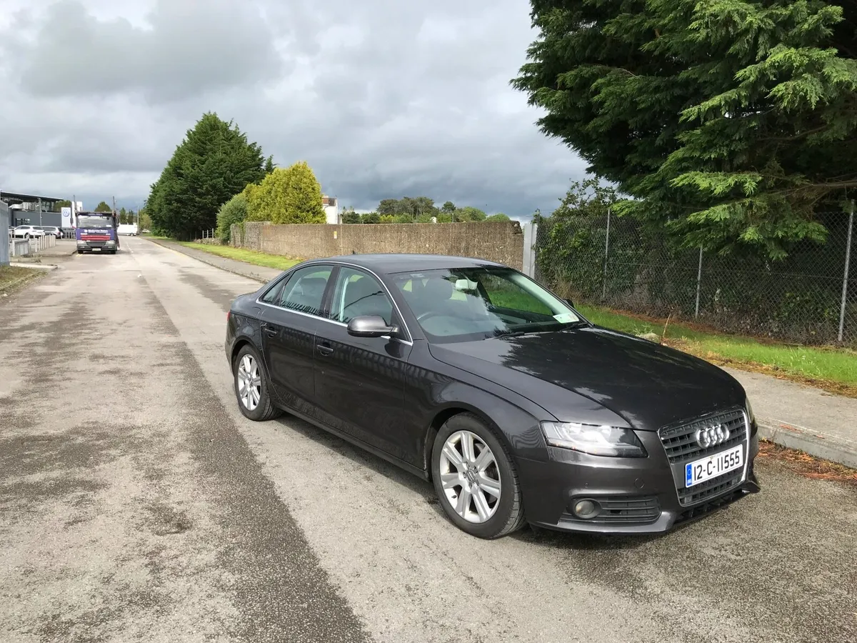 Audi A4 2012 - Image 2