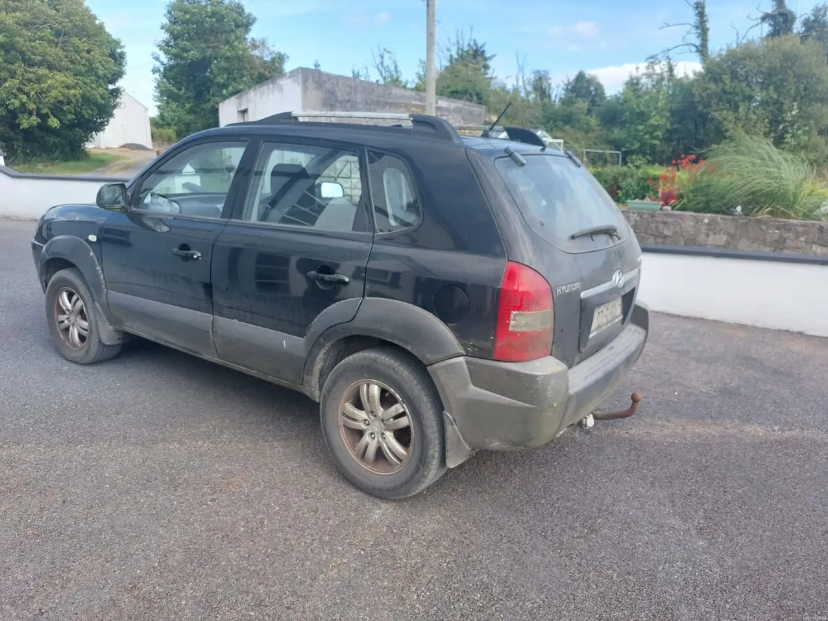 Hyundai Tucson 2007 - Image 2