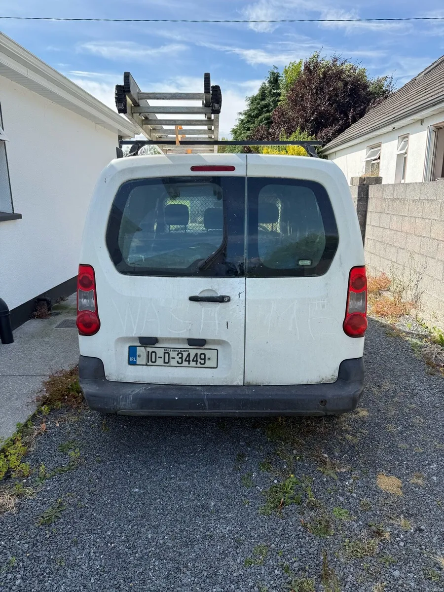 Peugeot partner 2010 ( for parts ) - Image 3