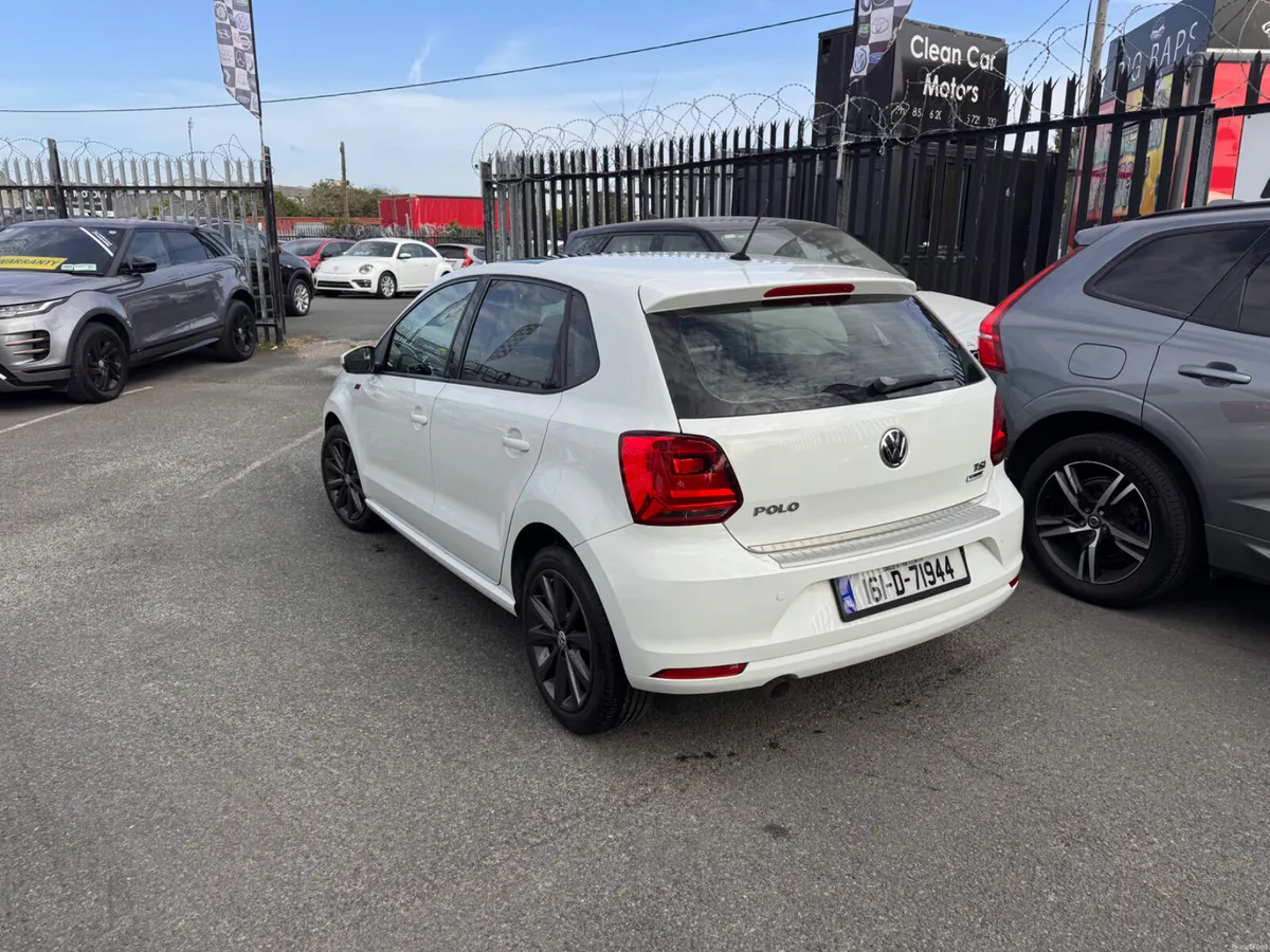 16 VW POLO GLASS ROOF LEATHER SEATS - Image 4