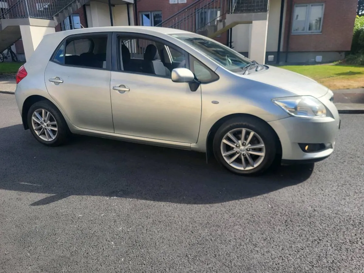 Toyota Auris 1.4 D4d  Tax 27'Test oct A/C ONO - Image 1