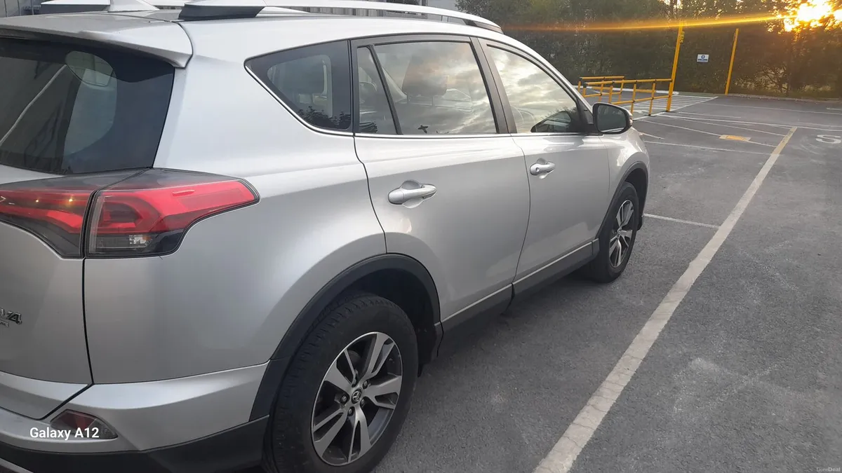 Toyota RAV4 2016 - Image 6