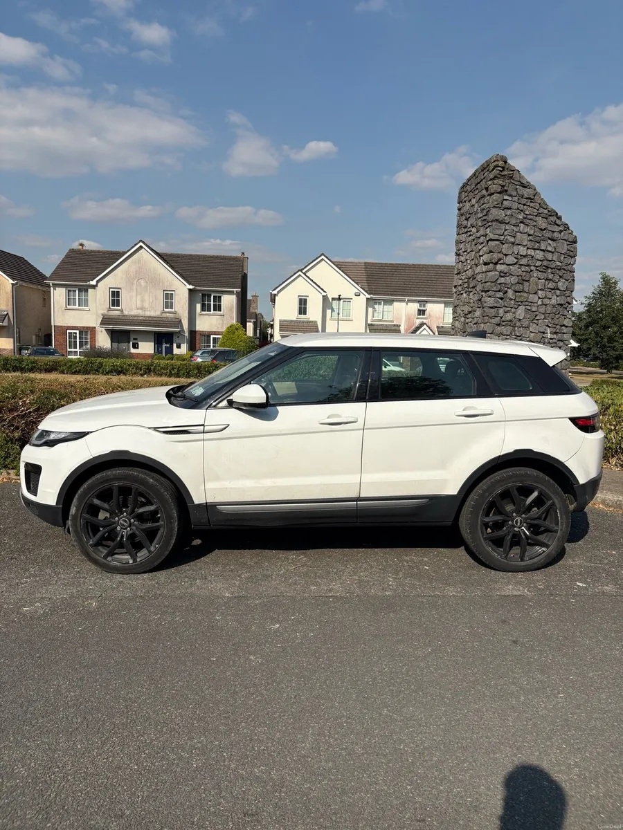 Land Rover Range Rover Evoque 2018 - Image 2