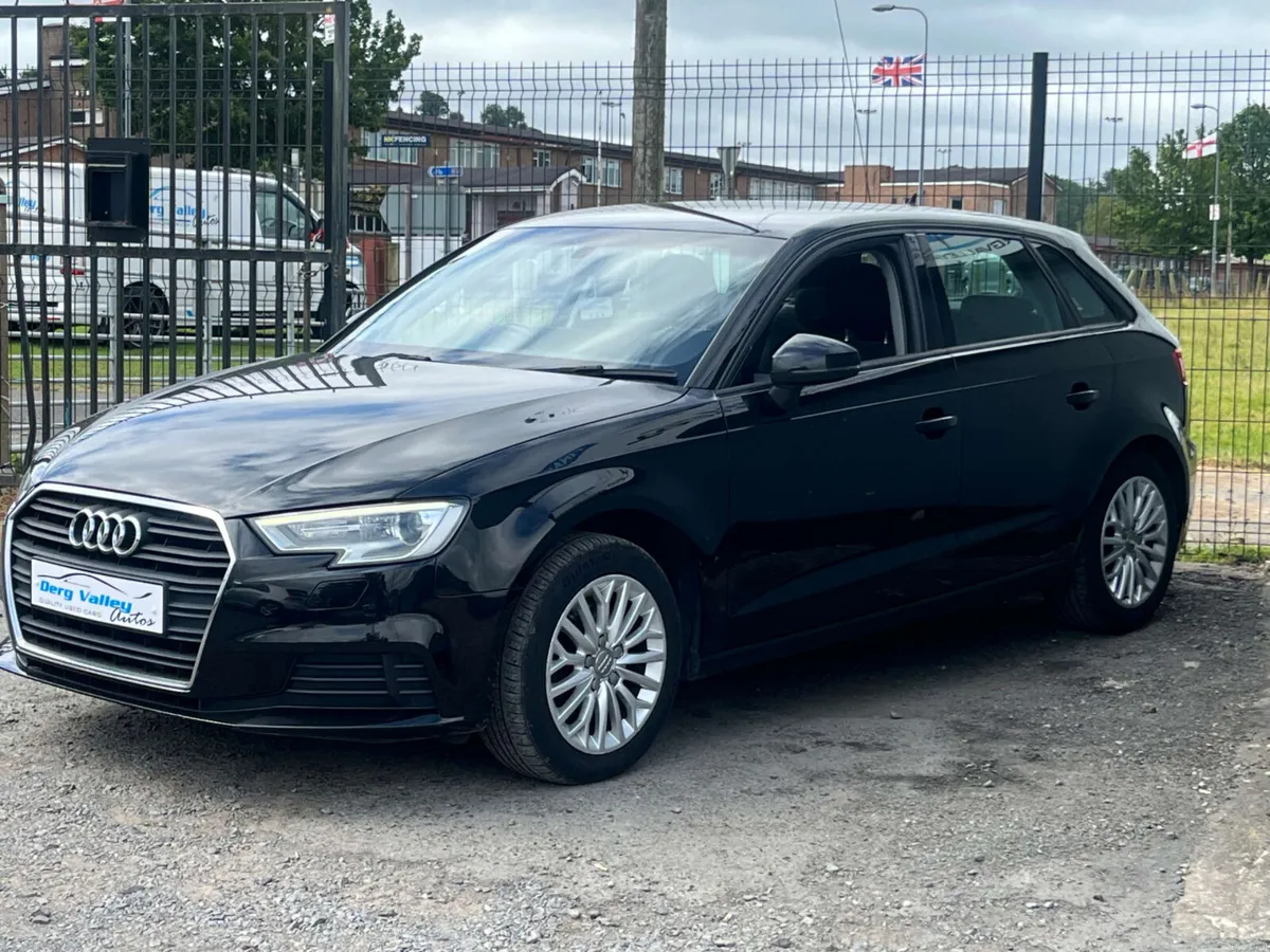 AUDI A3 1.6 A3 Sportback SE Technik TDI Semi-Auto - Image 3