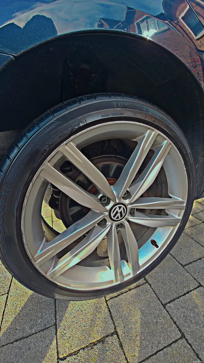 Volkswagen Touran - Image 4